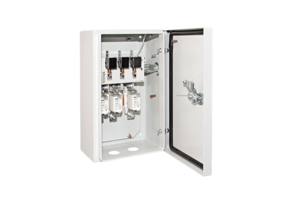 Ящик с рубильником ЯРП-П-250А IP54 (с ППНН) перекидной | SQ1602-0006 | TDM