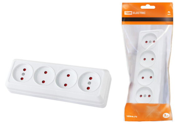 Розетка 4-х местная горизонтальная 2П открытой установки IP20 10A с з/ш белая "Ладога | SQ1801-0129 | TDM