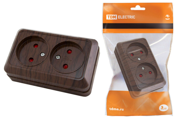 Розетка двойная 2П открытой установки с з/ш IP20 10А, бук "Ладога" | SQ1801-0039 | TDM